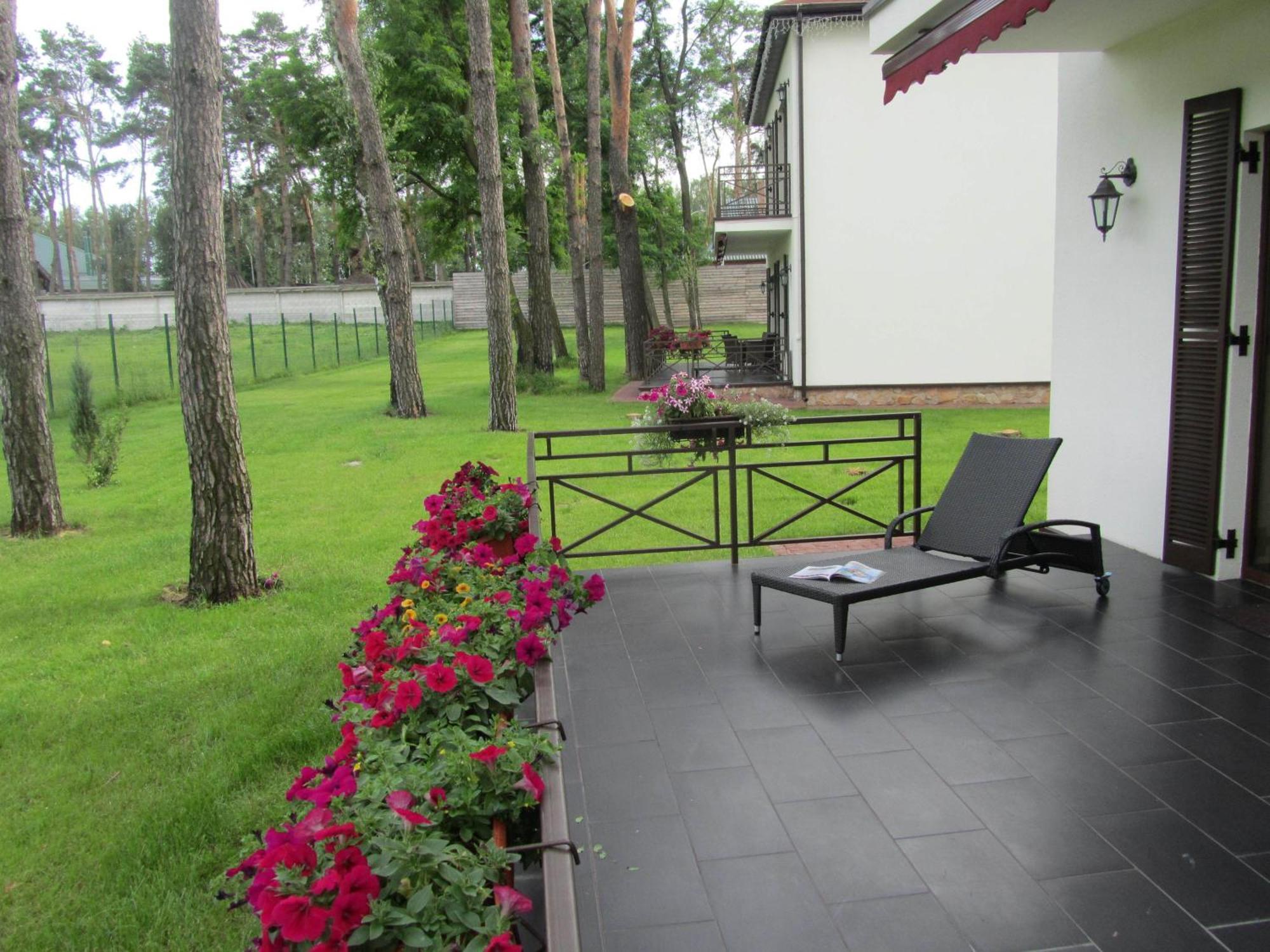 Park-Hotel Kidev Chubynske Exterior foto