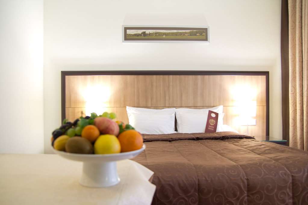 Park-Hotel Kidev Chubynske Habitación foto