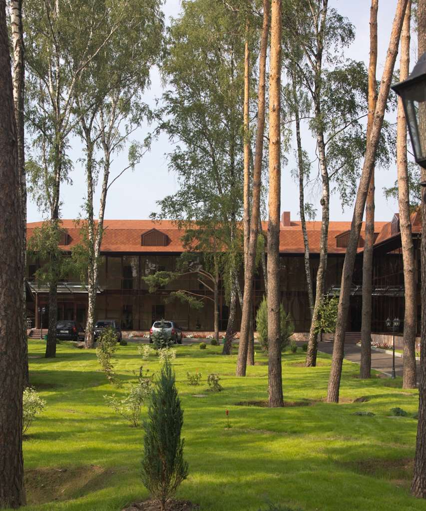 Park-Hotel Kidev Chubynske Facilidades foto