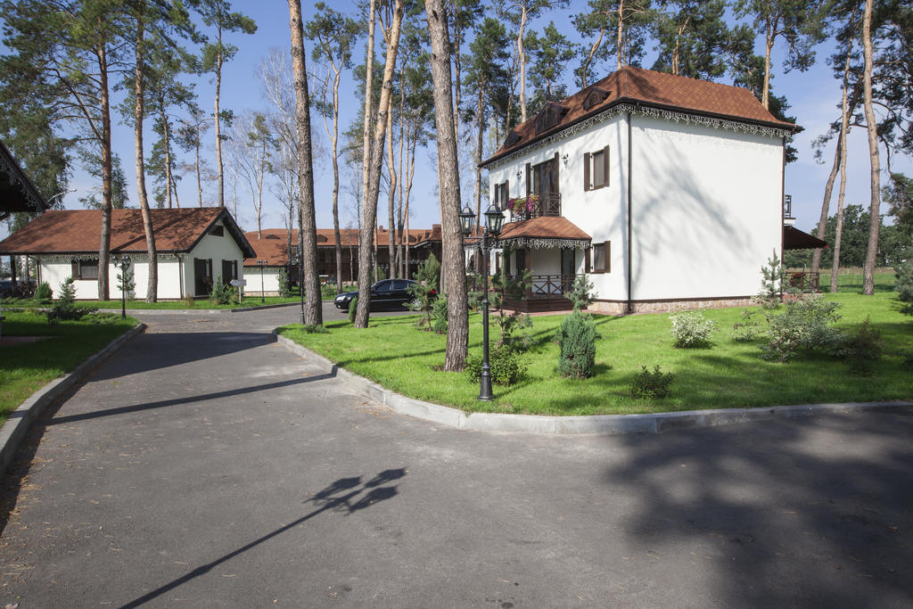 Park-Hotel Kidev Chubynske Exterior foto